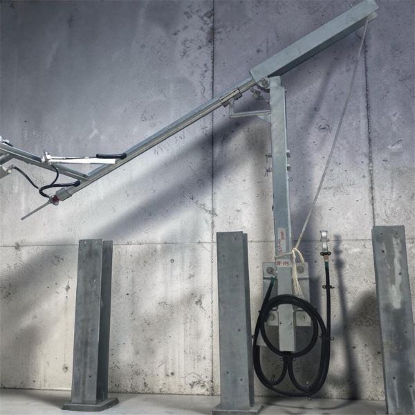 Collapsible Pole